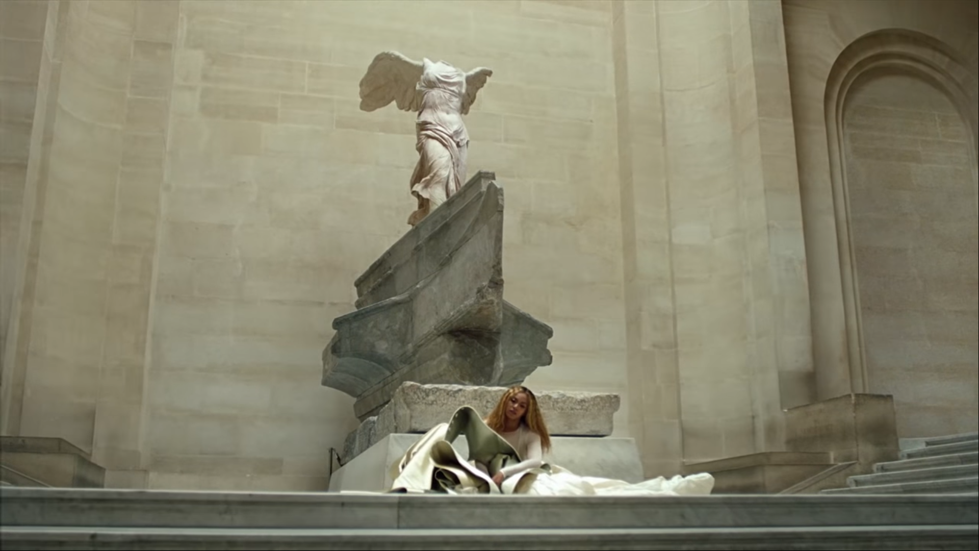 The Winged Victory of Samothrace in JAY-Z and Beyonce's APES**T Music Video