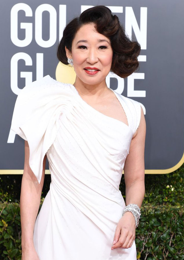 Sandra Oh - Jewelry Moments at the Golden Globes 2019