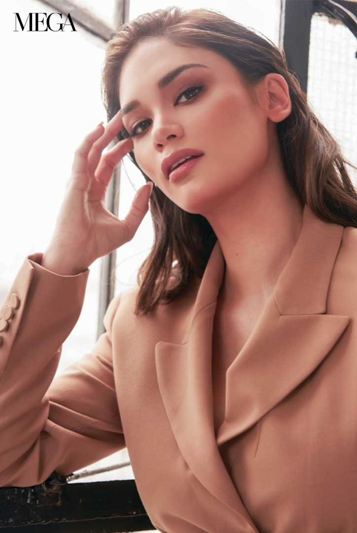 Pia Wurtzbach, Ms. Universe, beauty queen, nice, social media, passionate, time, online