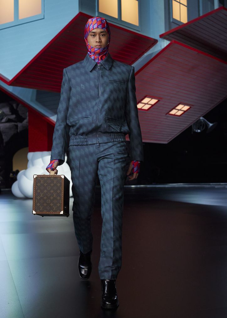 Editors' Picks: 5 Best Looks From The Louis Vuitton Men's F/W '22 Spin ...