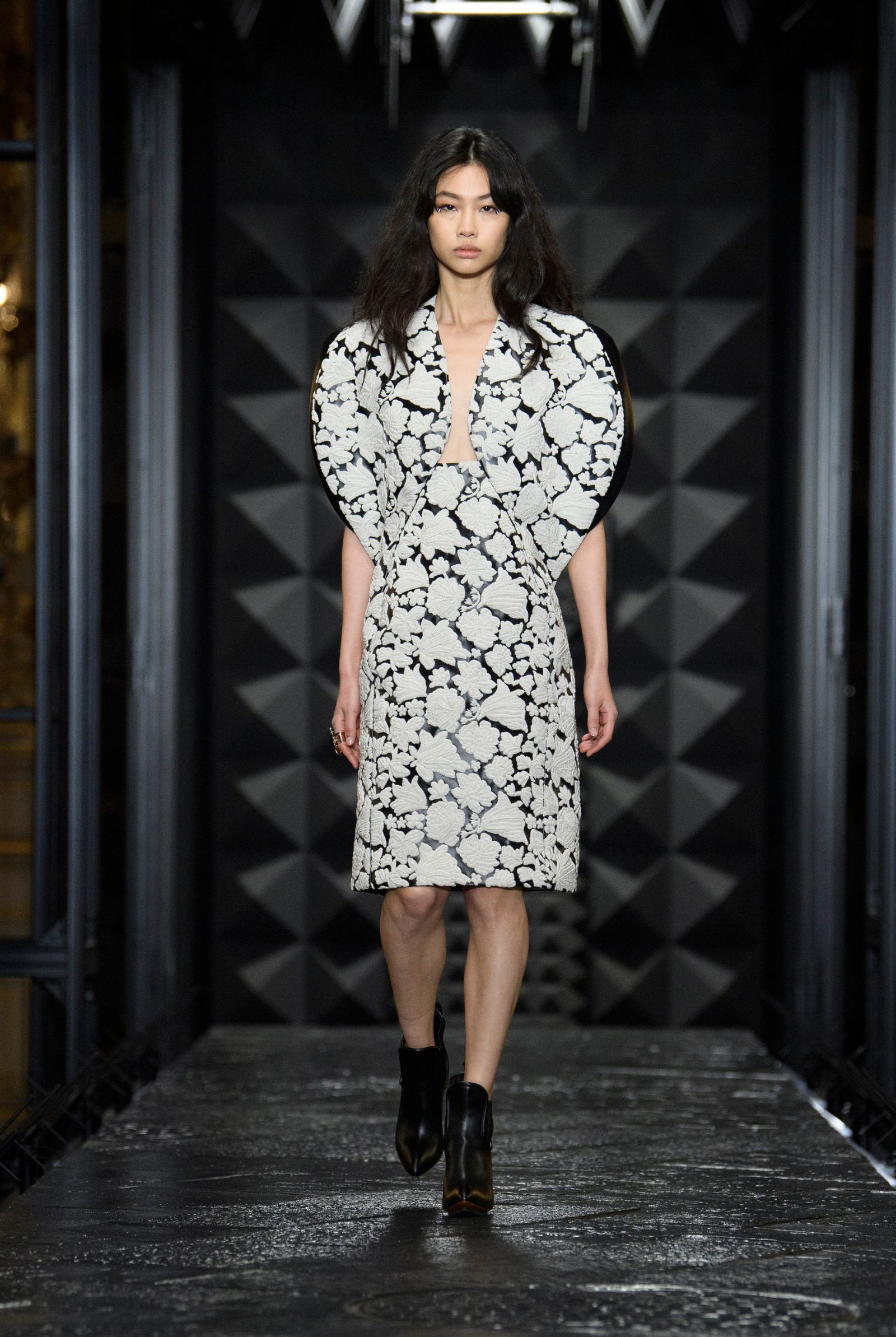 Jung Hoyeon at Louis Vuitton’s Autumn/Winter 2023 Women’s Show